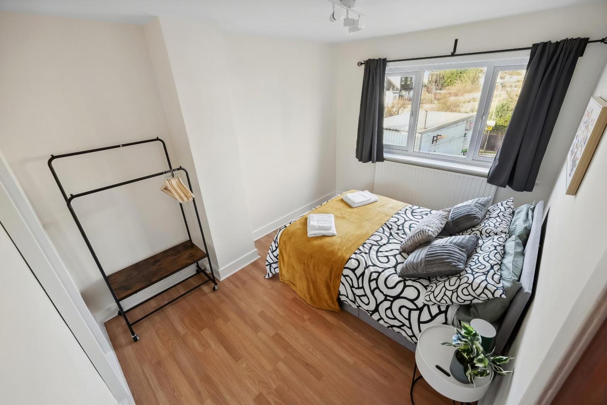 Vichy - Edgware Way 2 Bed Modern Апартаменты *