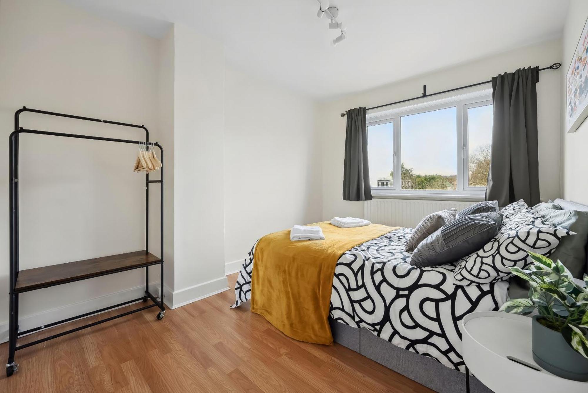 Vichy - Edgware Way 2 Bed Modern Апартаменты