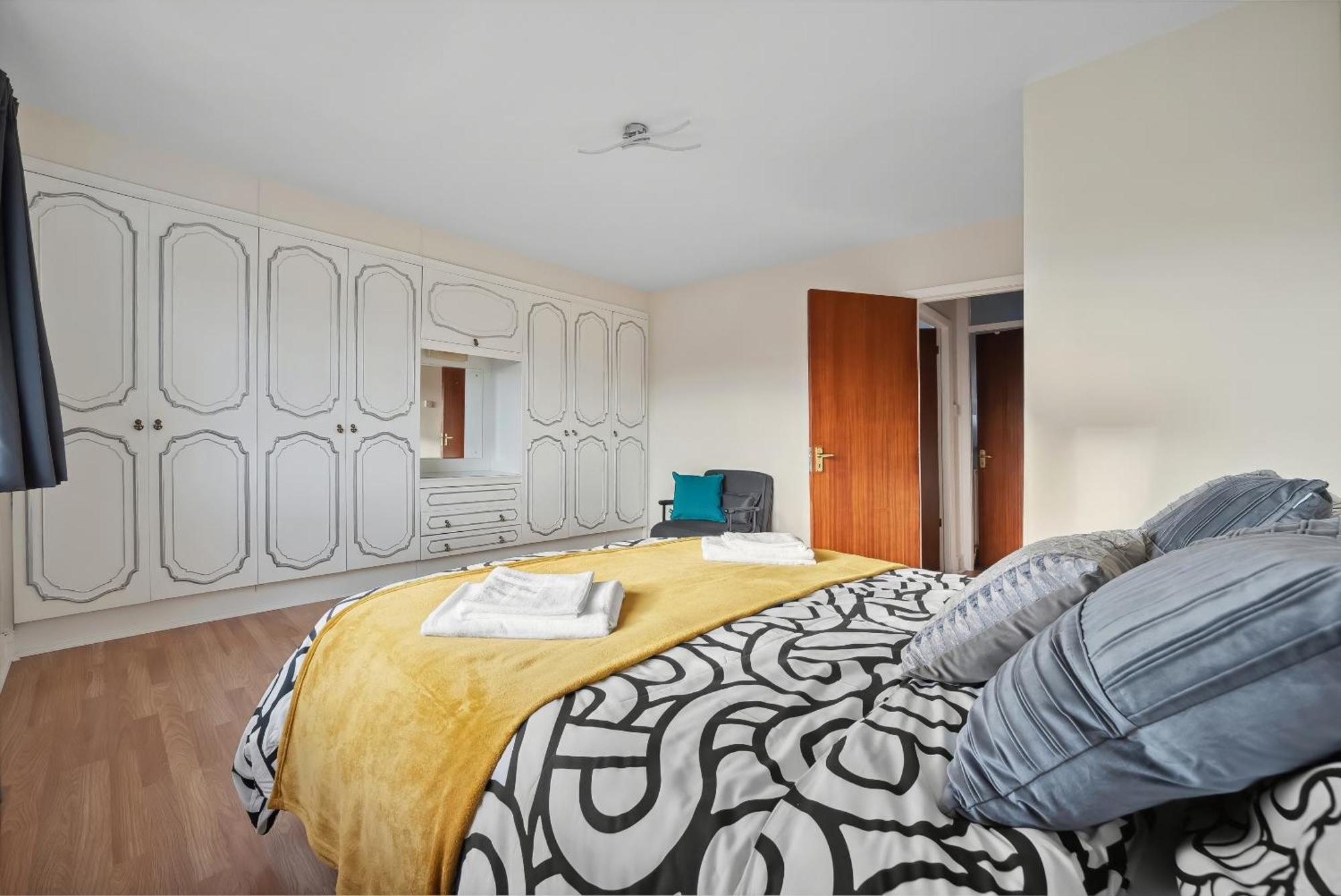 Vichy - Edgware Way 2 Bed Modern Апартаменты Лондон