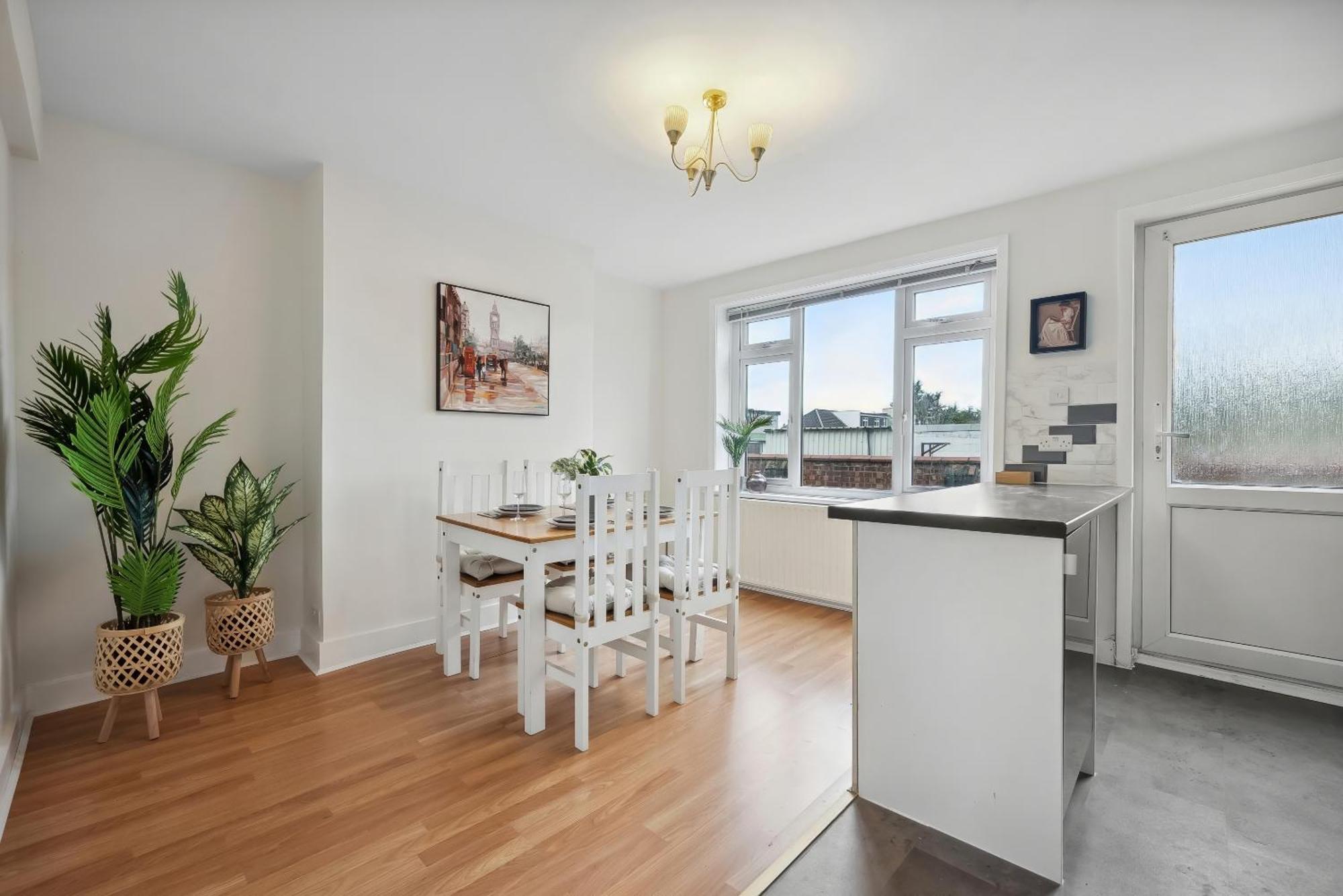 Vichy - Edgware Way 2 Bed Modern Апартаменты Лондон