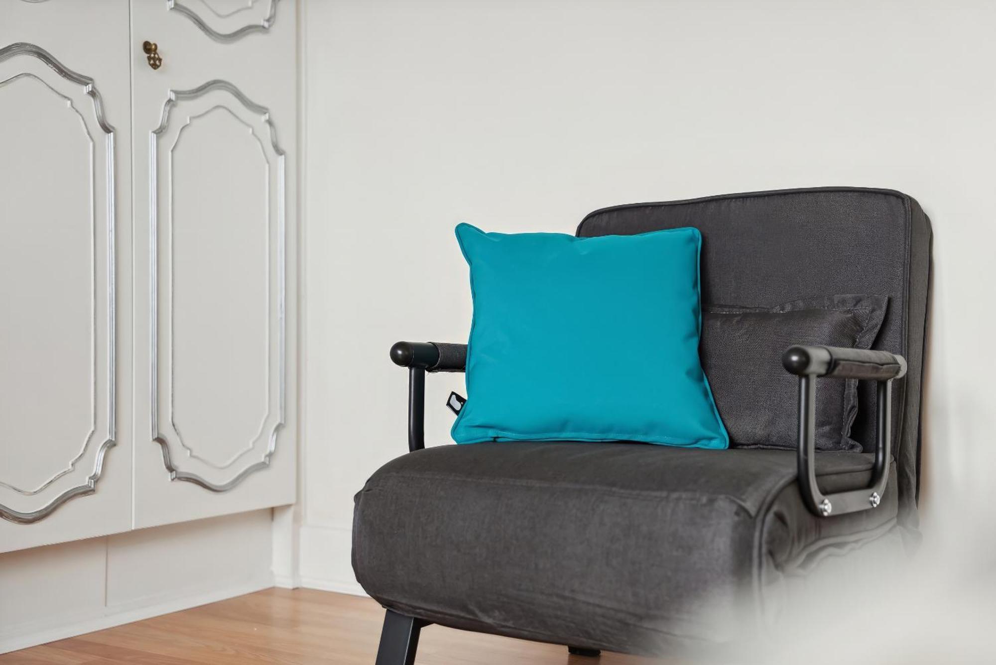 Vichy - Edgware Way 2 Bed Modern Лондон