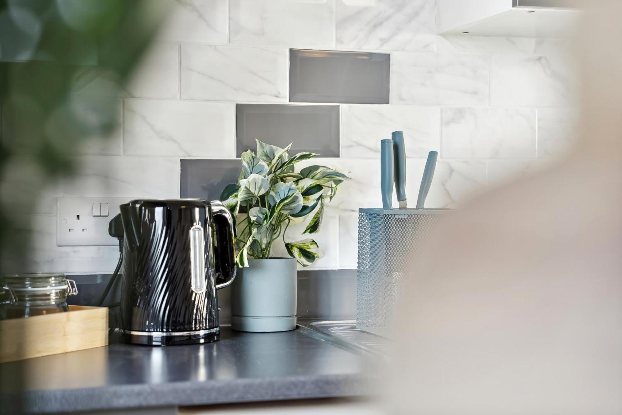 Vichy - Edgware Way 2 Bed Modern Апартаменты *